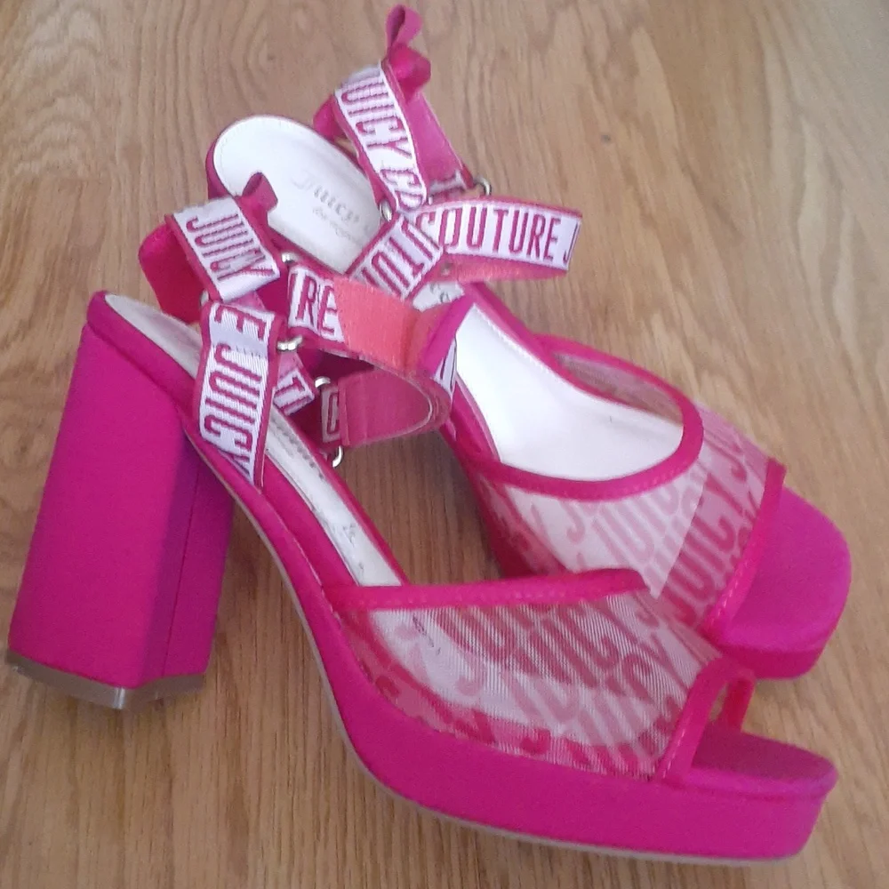 Juicy Couture hot pink platform heel size 9 EUC